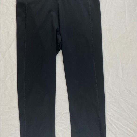 Women’s Yoga Bundle, Joy Lab Shirt & Capri Leggings, All in Motion Capri XS - Picture 4 of 7